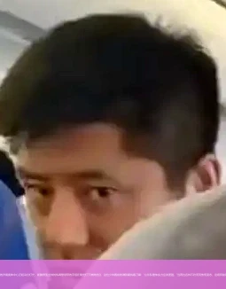 3月26日讯 暮色中的济南奥体中心泛起冷白灯光,新疆男篮主帅刘炜调整领带的手指在聚光灯下微微发白,这位少帅赛前的谦辞裹挟着刀锋: